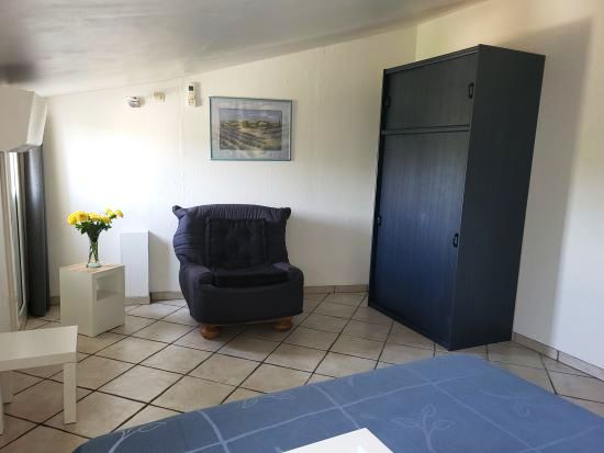 Chambre mimosas .2 (550)